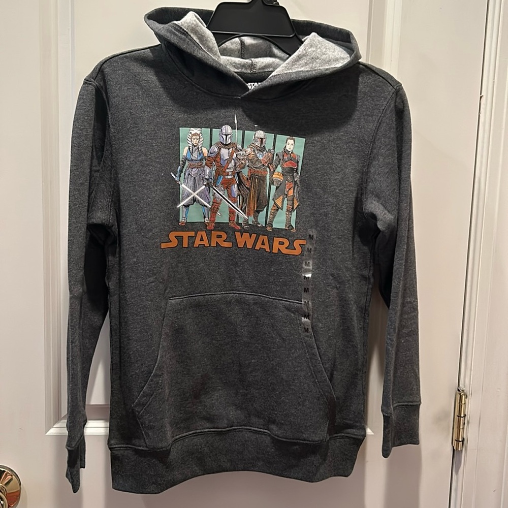 Star Wars Hoodie Graphic Sweater M NWT